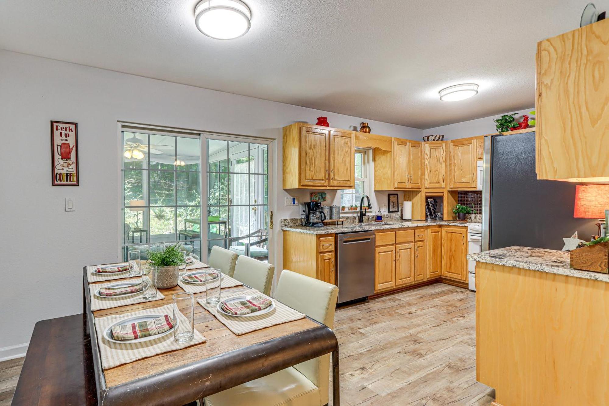 Pet-Friendly Home With Hot Tub In Blue Ridge! Exterior photo